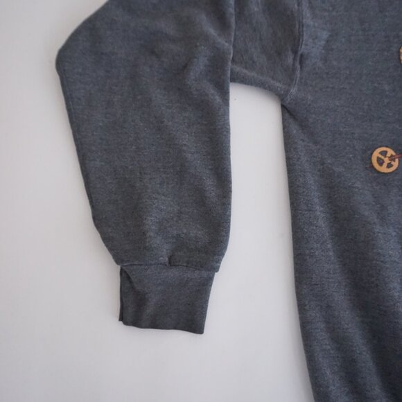 Vintage Mickey & Co Sweatshirt Gray Ski Graphic Disney Pullover 90s Cartoon L - Picture 8 of 12